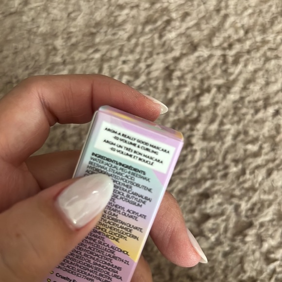 Kim Chi Chic MASCARA - new/sealed/unboxed - Picture 2 of 4